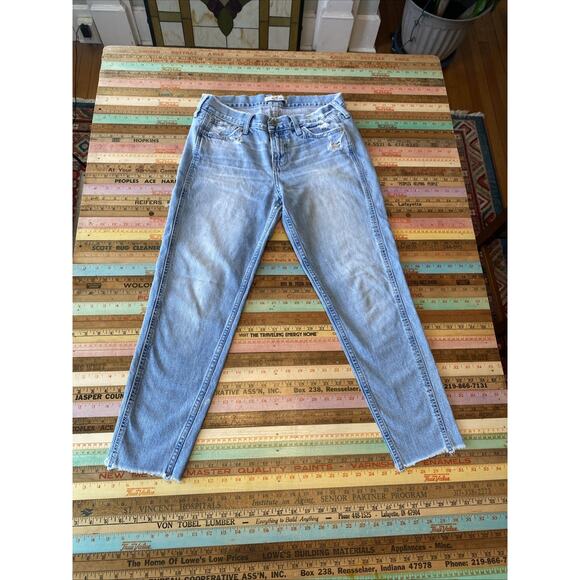 Hollister Denim - Hollister Size 5 Jean W27 Mid Rise Classic Denim Straight Distressed Light Wash